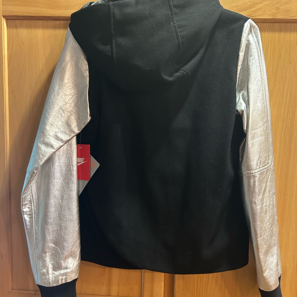 NWT Nike Women’s Destroyer Butterfly Blk wool Jacket with Silver leather sleeves - Picture 5 of 10